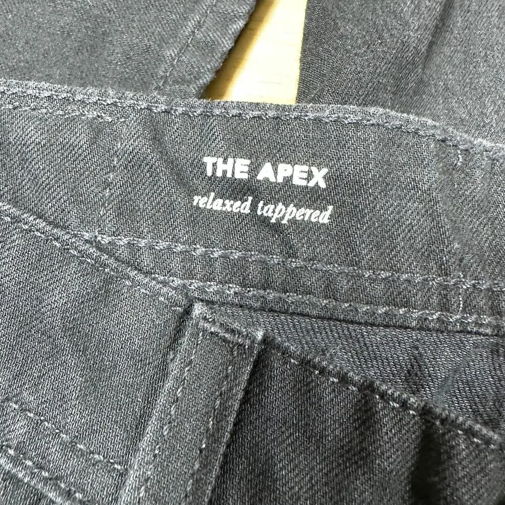 AG Adriano Goldschmied NWT The Apex Relaxed Tapered Jean Black Size 31R Mid Rise